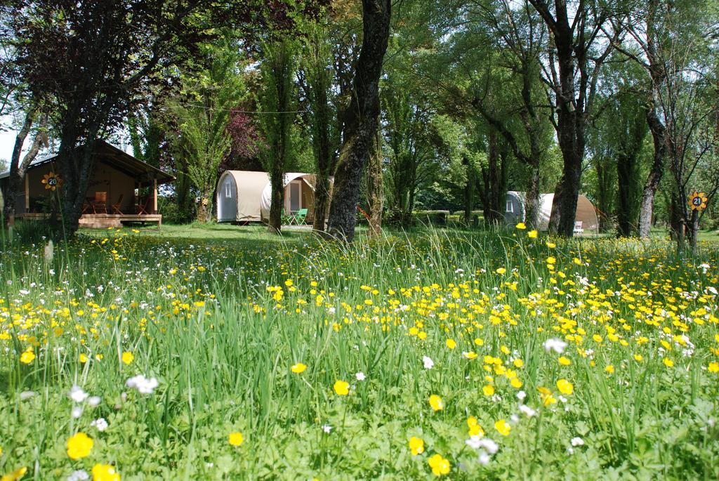 Camping Les Tournesols Sillé-le-Guillaume Exterior foto