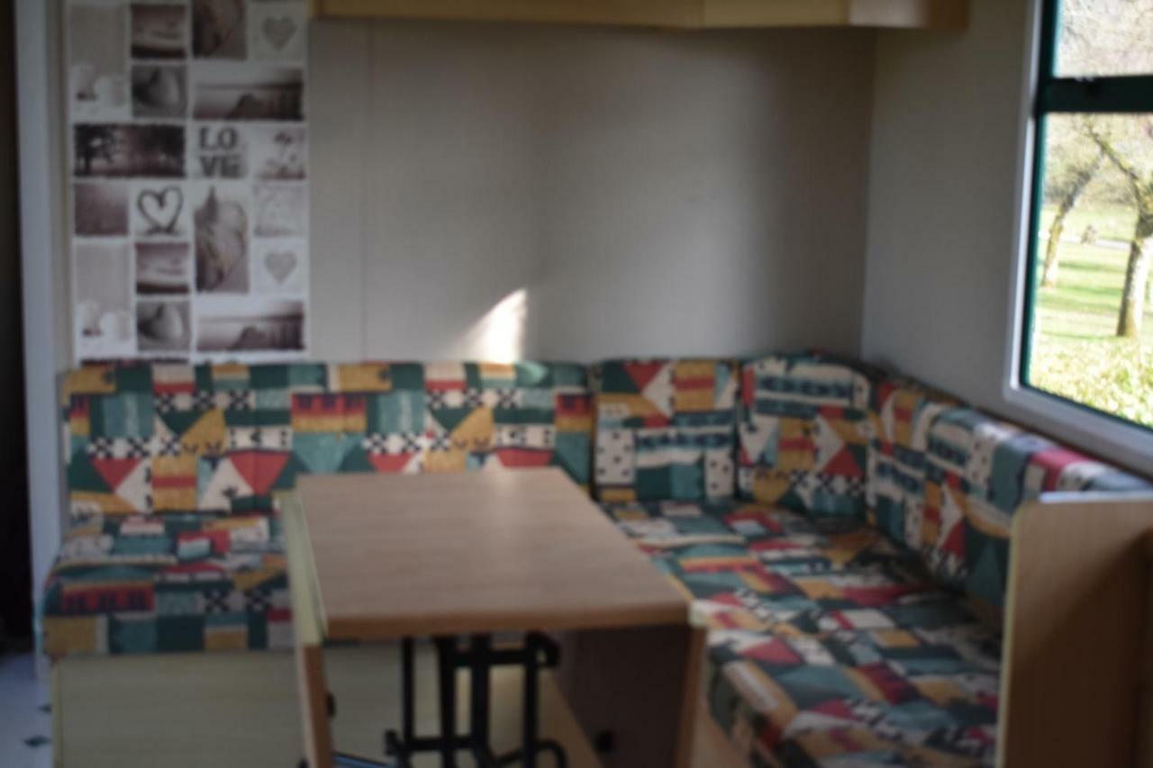 Camping Les Tournesols Sillé-le-Guillaume Exterior foto